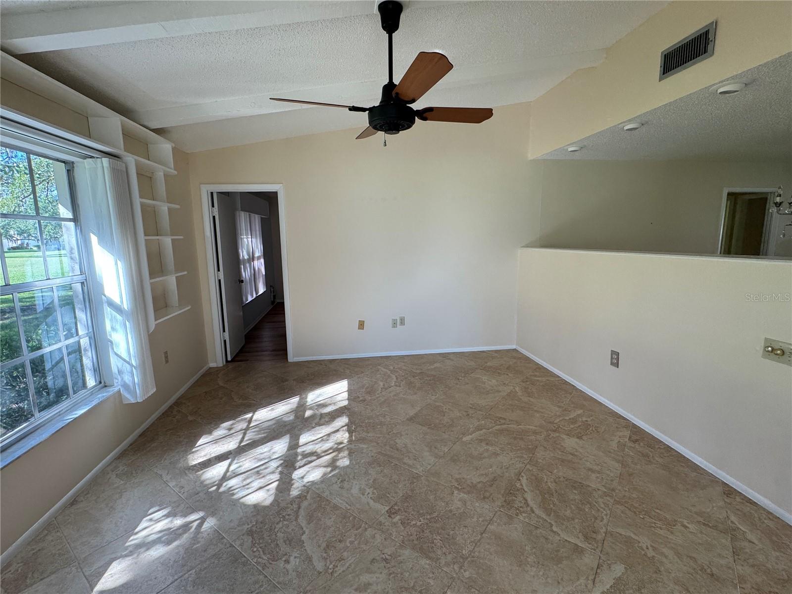 Image 27 of 50 For 3966 Oakhurst Boulevard 3103