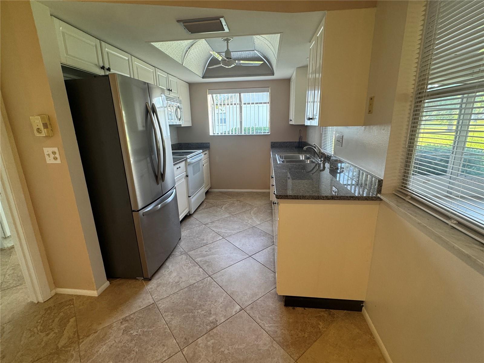 Image 38 of 50 For 3966 Oakhurst Boulevard 3103