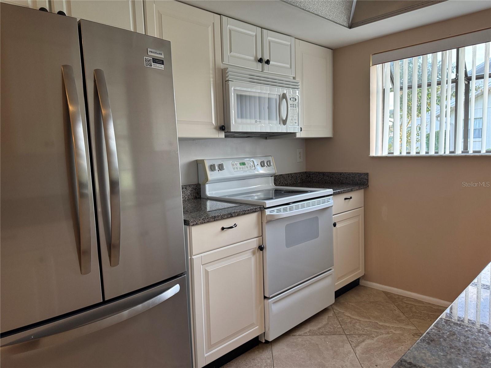 Image 44 of 50 For 3966 Oakhurst Boulevard 3103