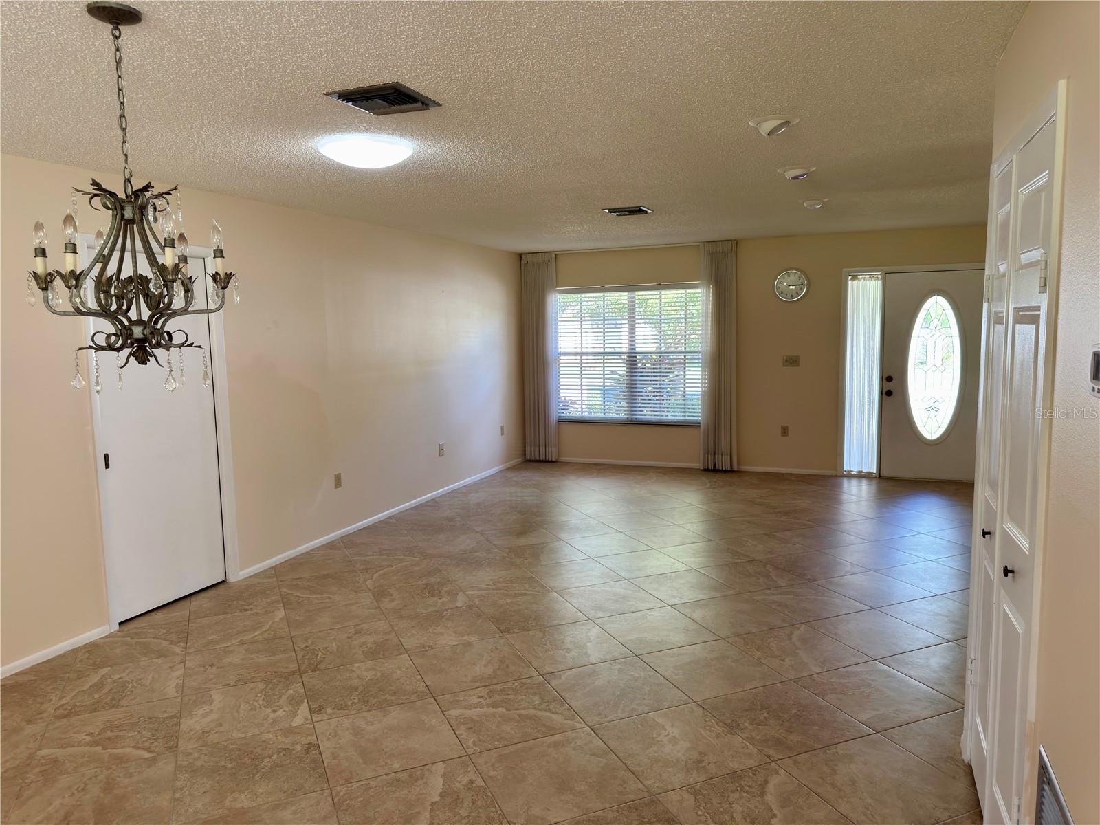 Image 7 of 50 For 3966 Oakhurst Boulevard 3103