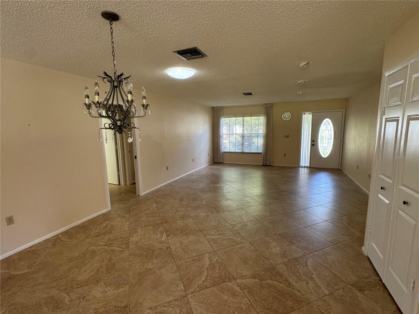 Image 8 of 50 For 3966 Oakhurst Boulevard 3103