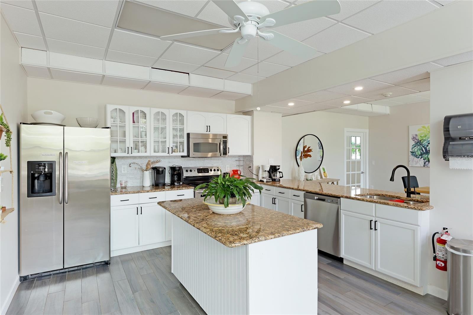 Image 13 of 36 For 33 Gulfstream Avenue 307