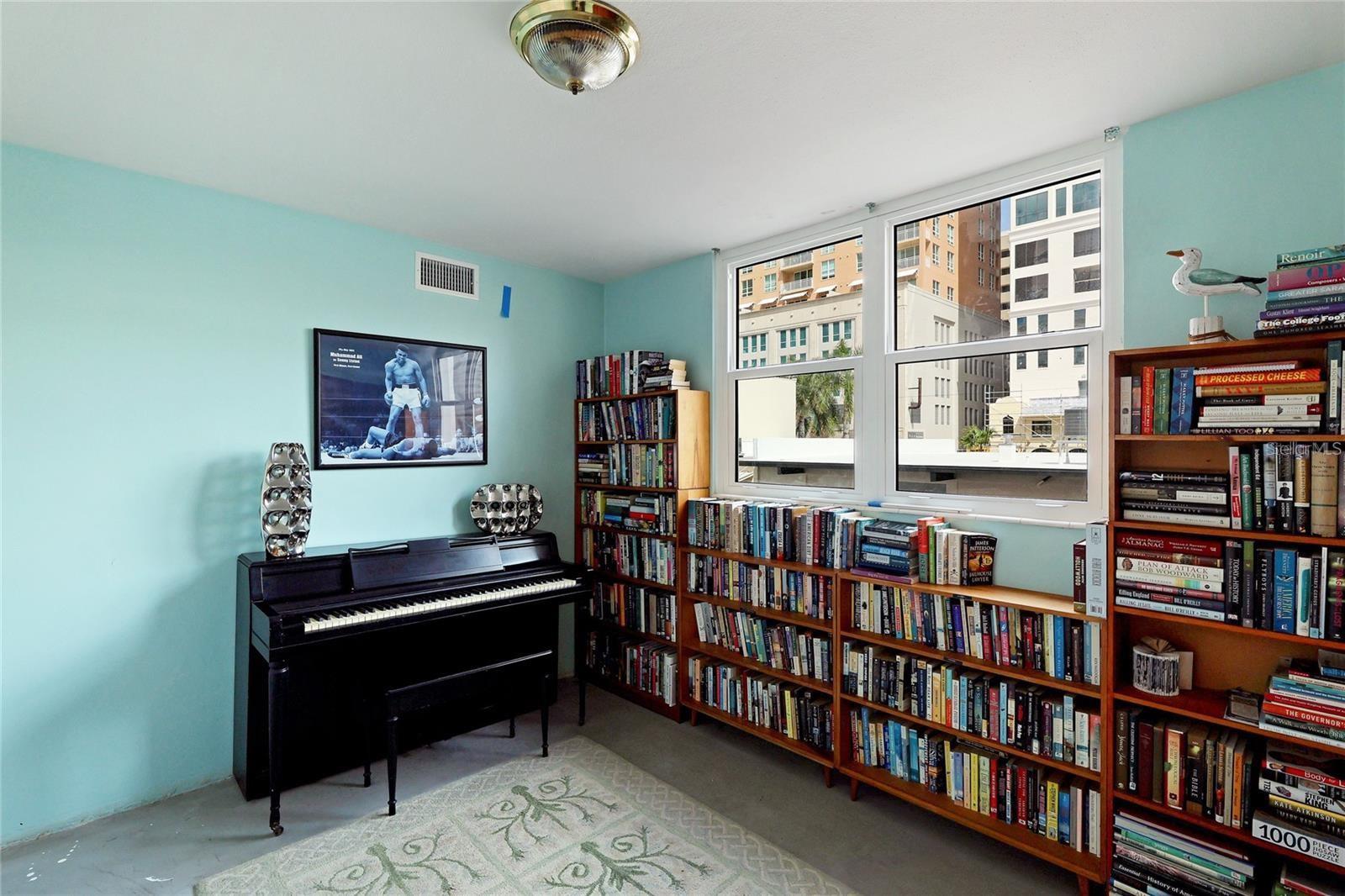 Image 16 of 36 For 33 Gulfstream Avenue 307