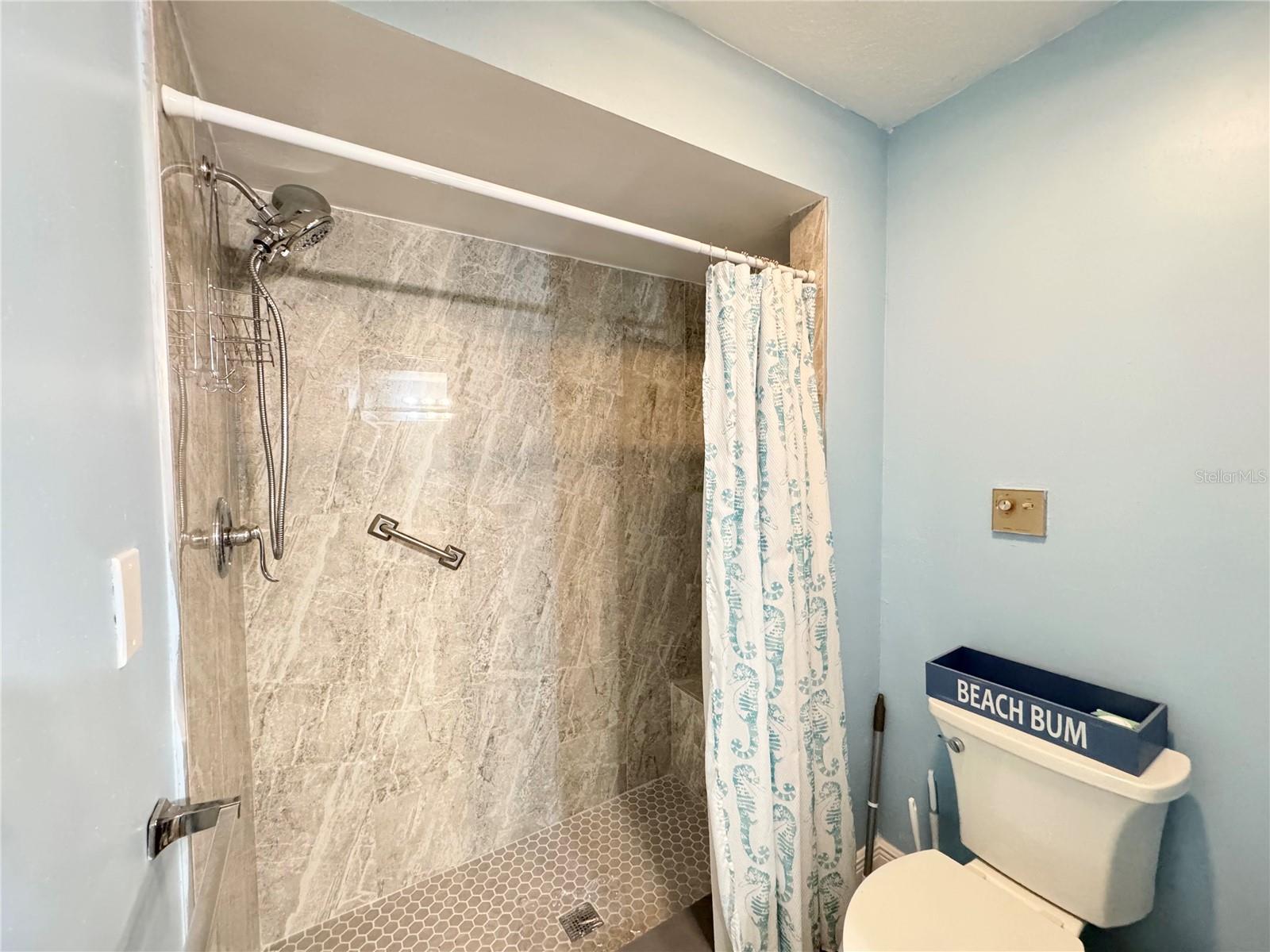 Image 19 of 31 For 4316 Tahitian Gardens Circle B