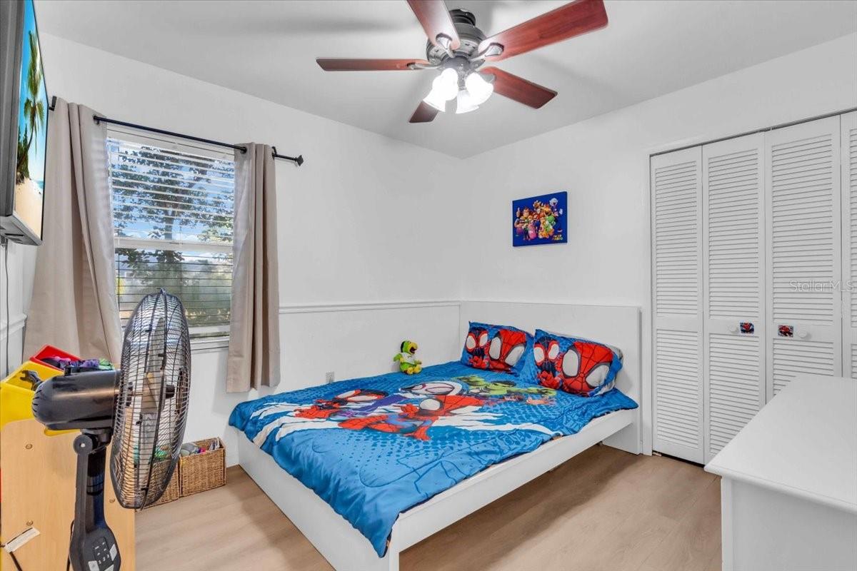 Image 19 of 28 For 510 45th Street E