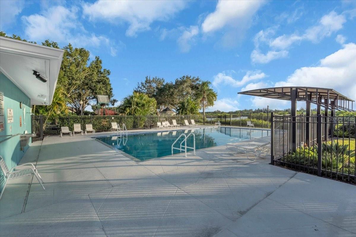 Image 24 of 28 For 510 45th Street E