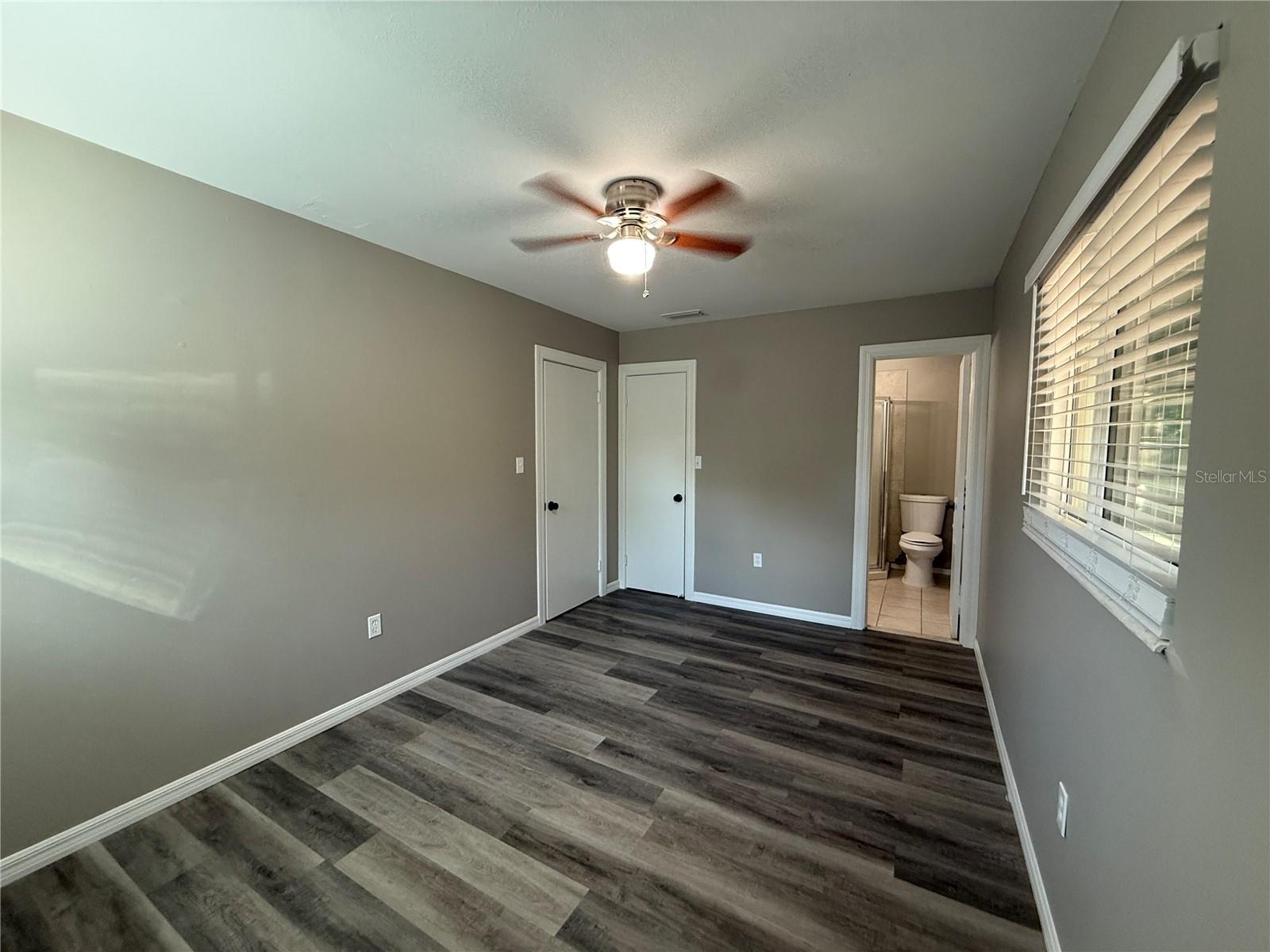 Image 11 of 27 For 2656 Bay Street