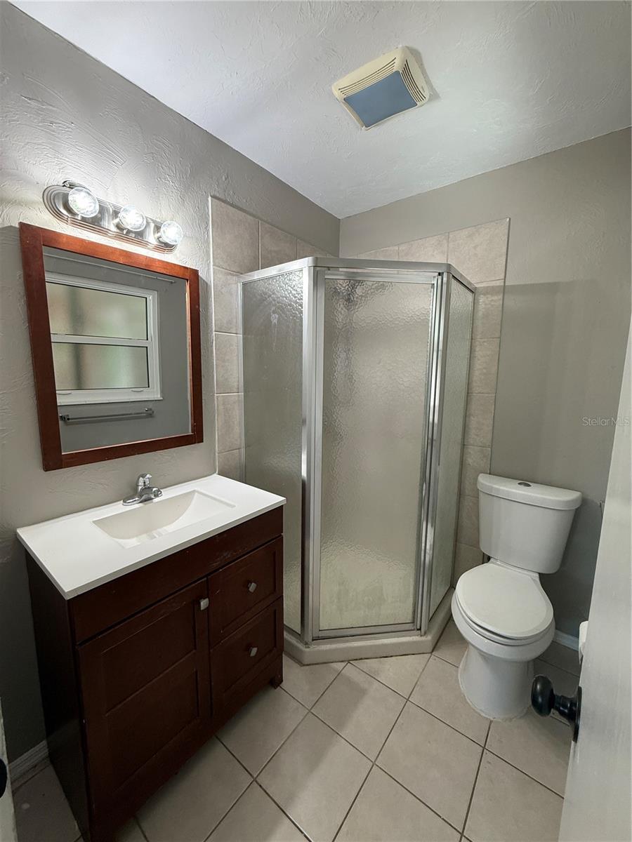 Image 12 of 27 For 2656 Bay Street