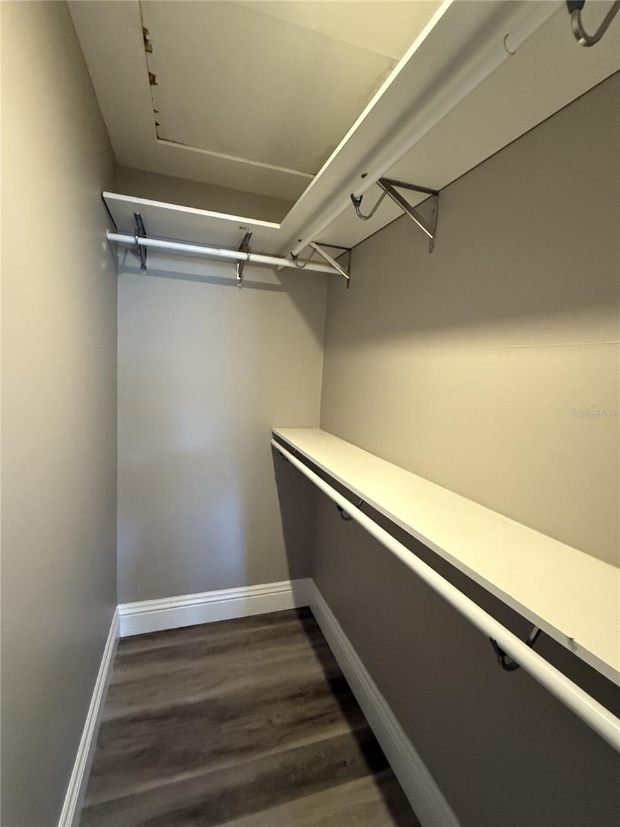 Image 13 of 27 For 2656 Bay Street