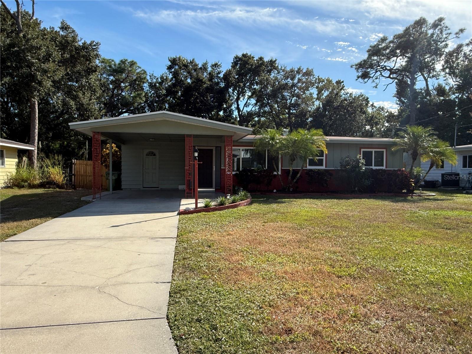 Image 2 of 27 For 2656 Bay Street