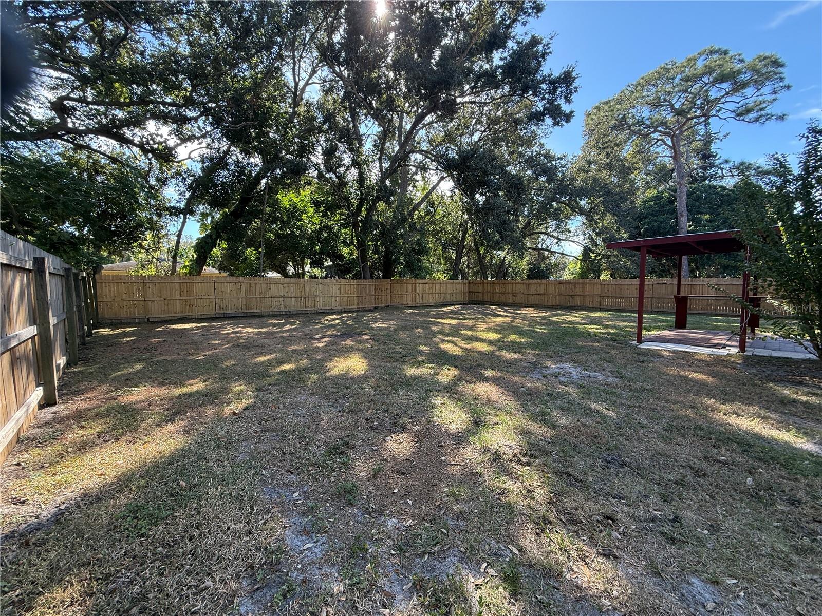 Image 21 of 27 For 2656 Bay Street