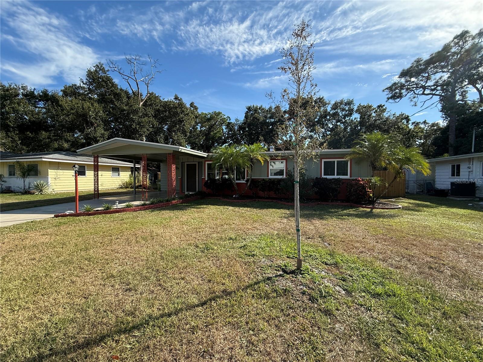 Image 26 of 27 For 2656 Bay Street