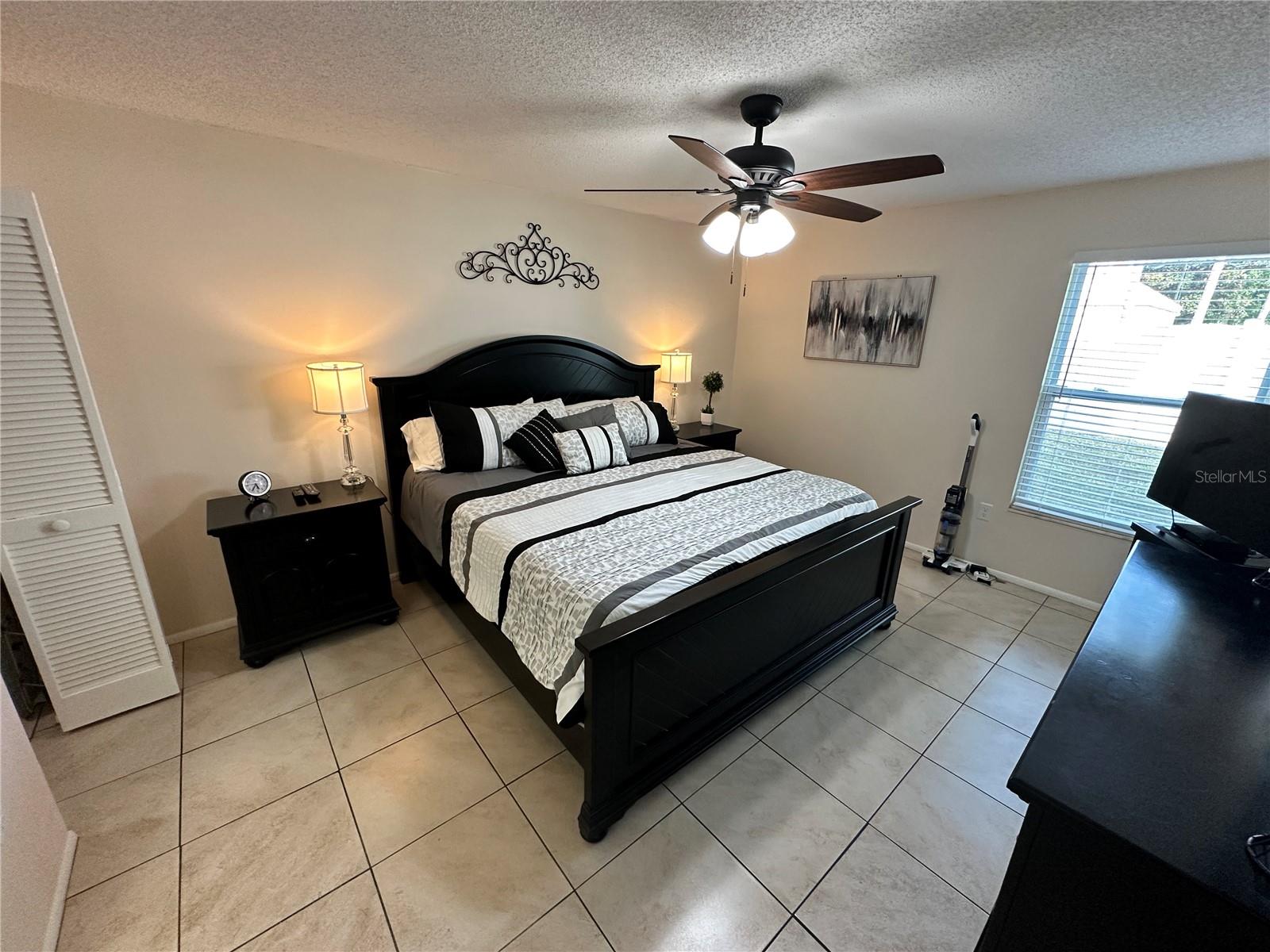 Image 8 of 25 For 3846 59th Avenue W 3846