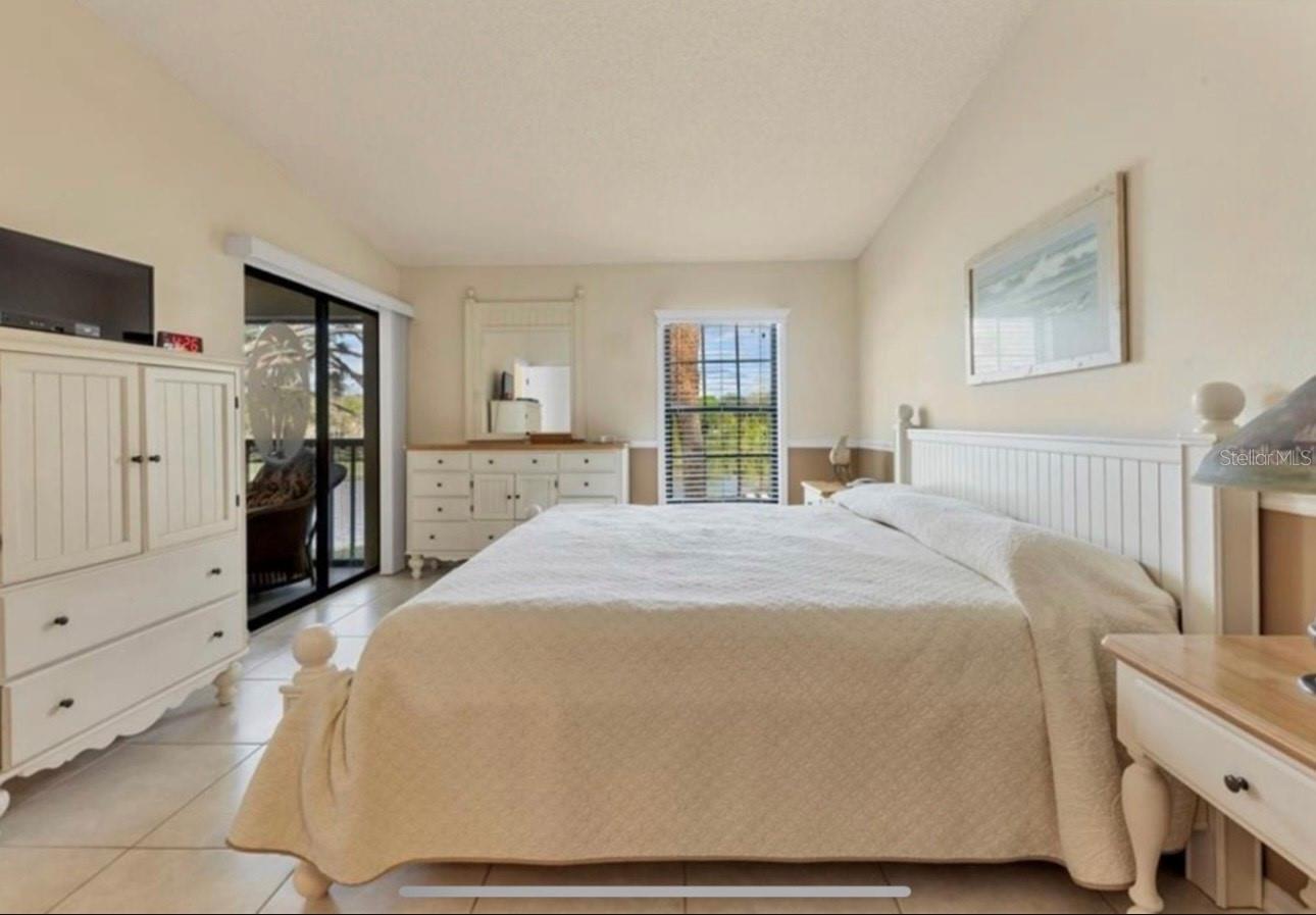 Image 5 of 9 For 4514 Weybridge 54