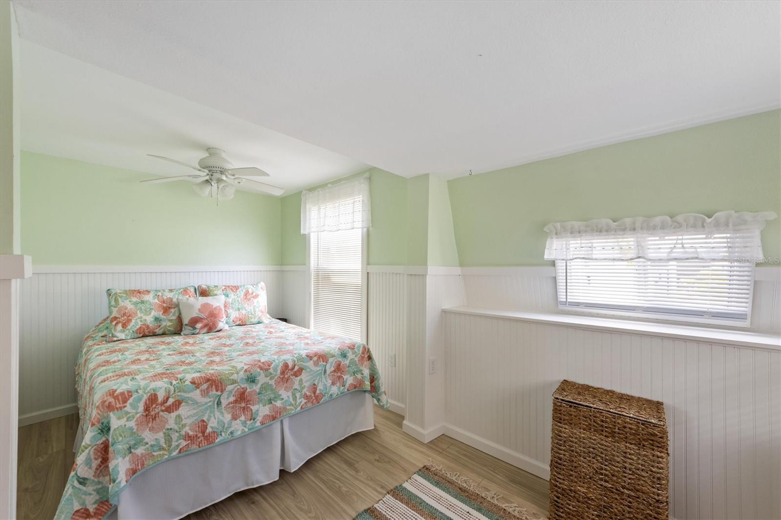 Image 11 of 21 For 2601 Gulf Drive N 733