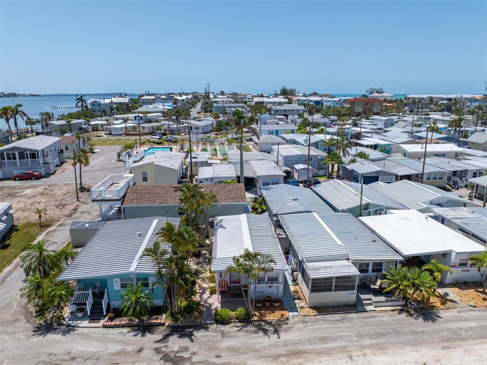 Image 13 of 21 For 2601 Gulf Drive N 733