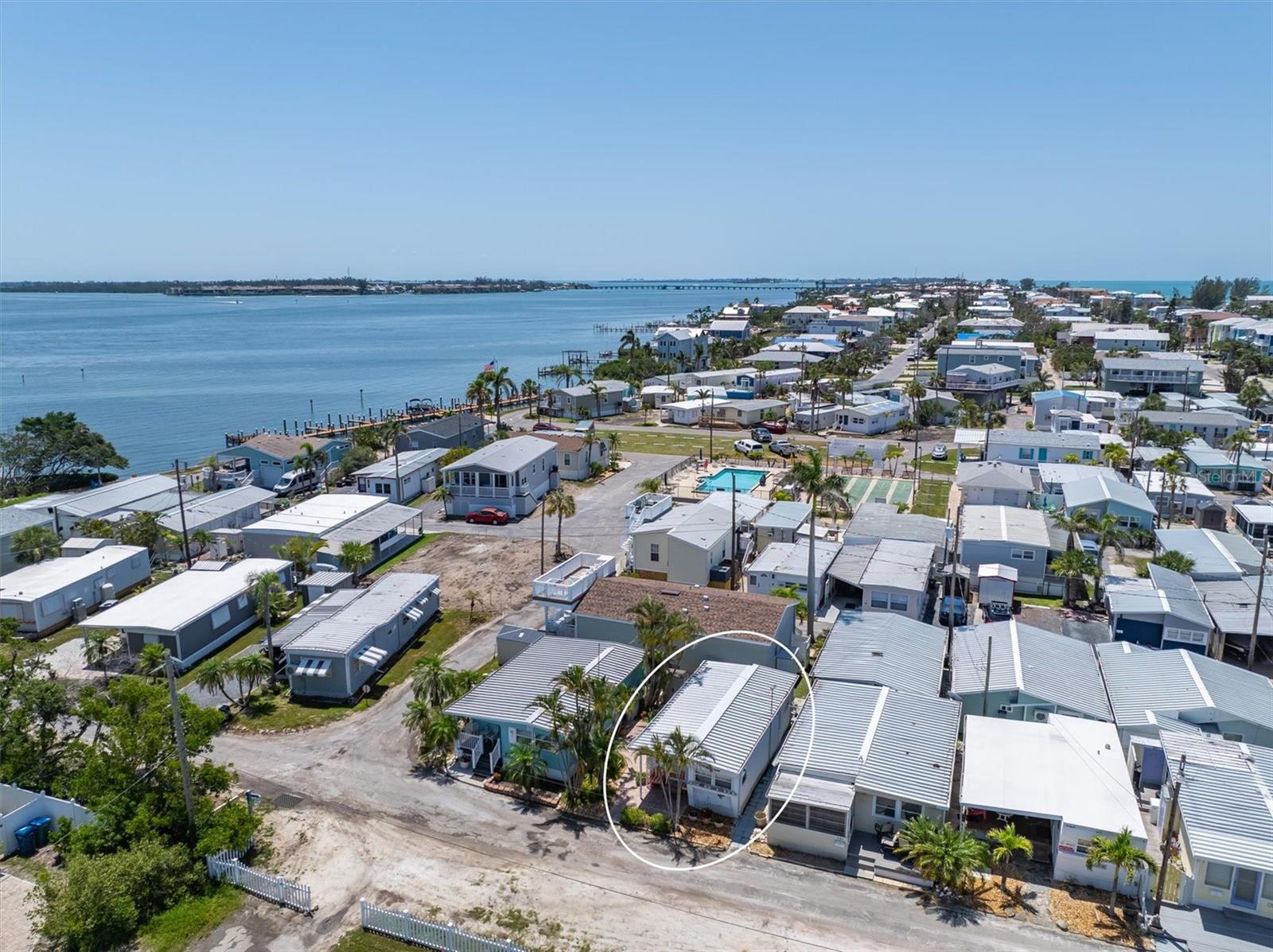 Image 14 of 21 For 2601 Gulf Drive N 733