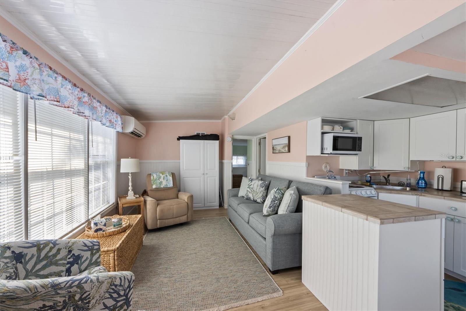 Image 4 of 21 For 2601 Gulf Drive N 733