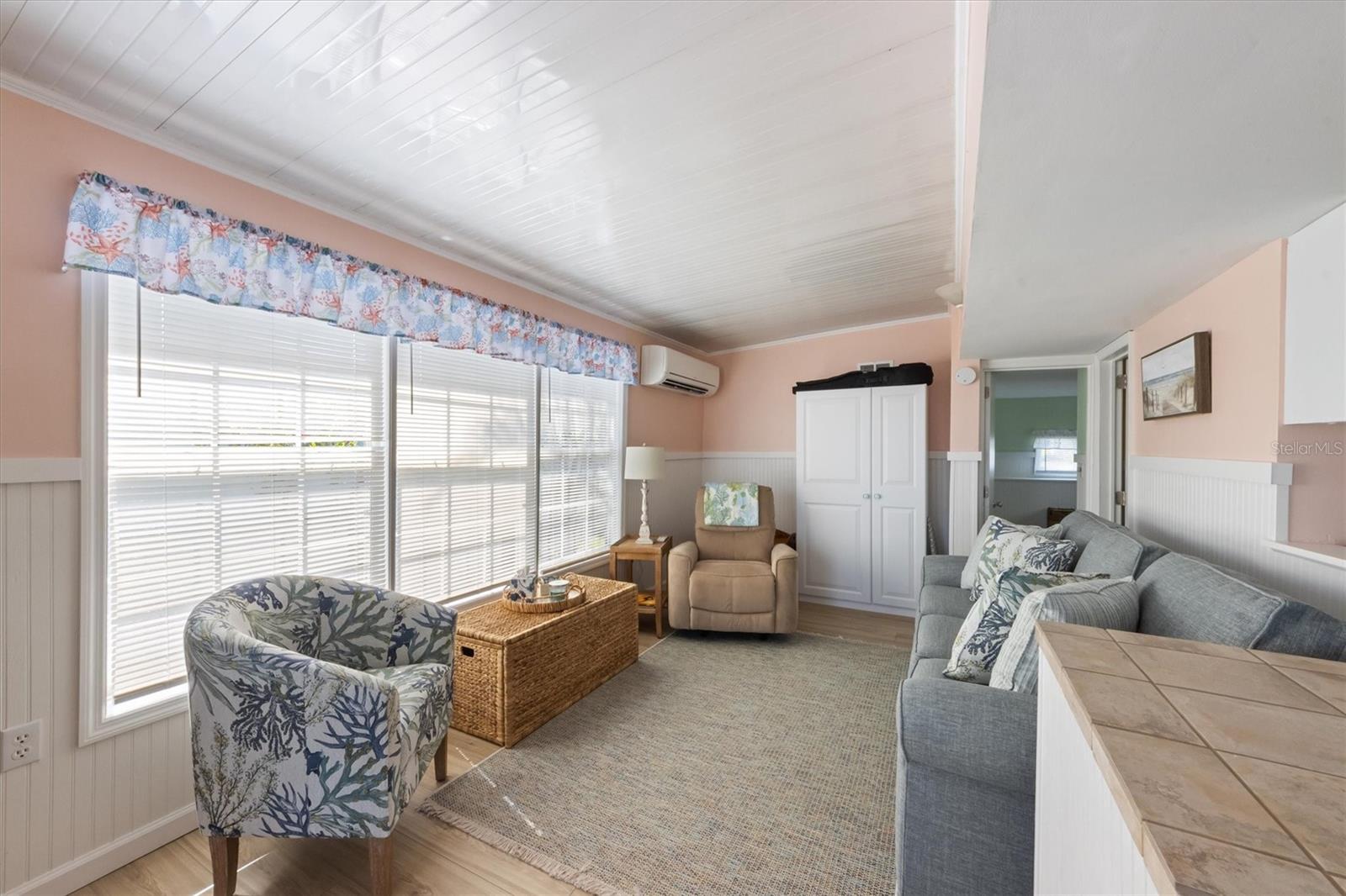 Image 5 of 21 For 2601 Gulf Drive N 733