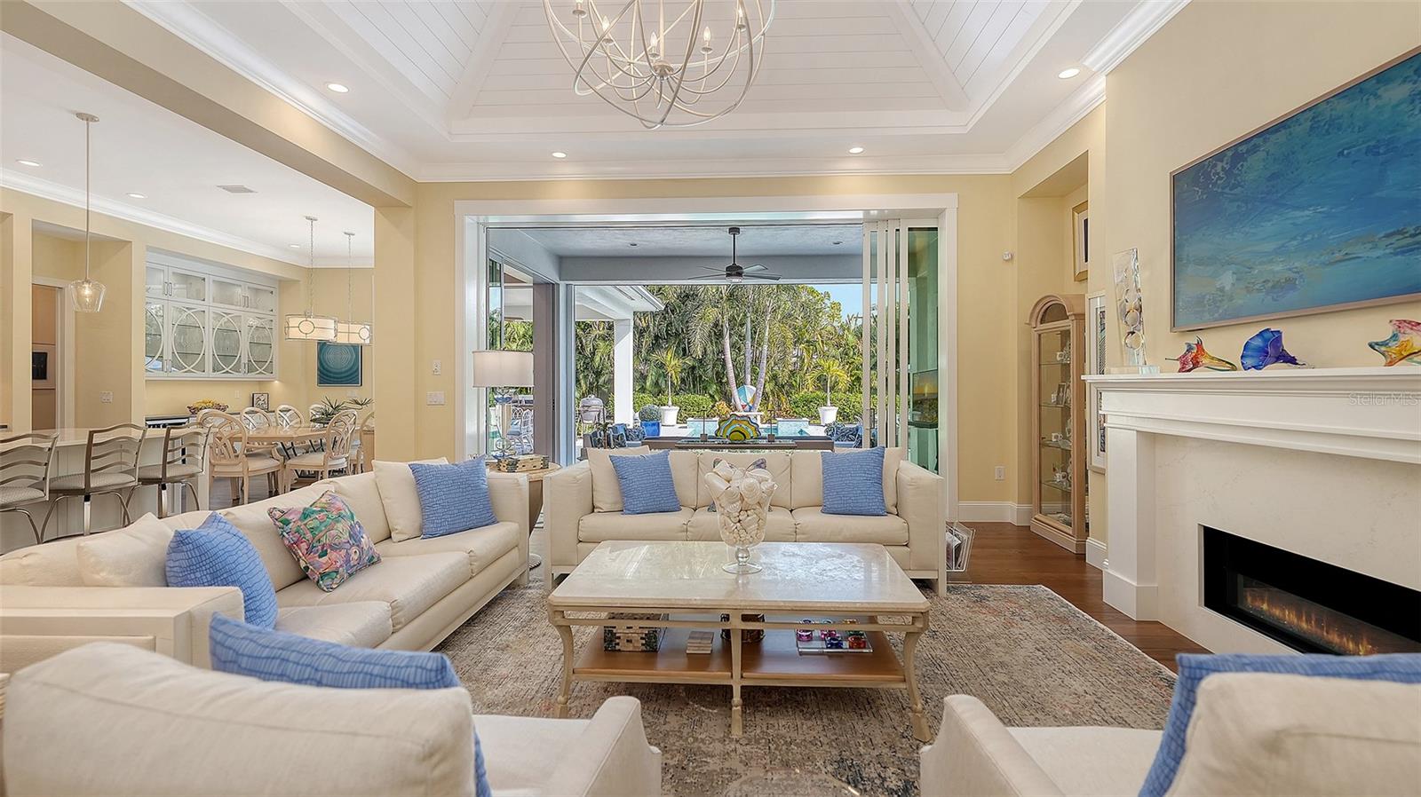 Image 15 of 73 For 4009 Red Rock Lane