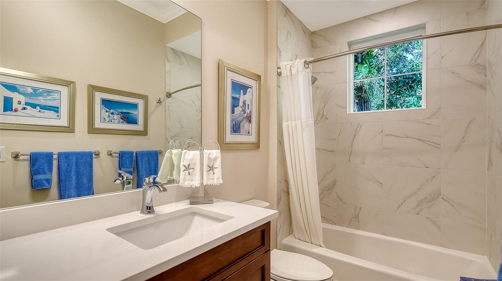 Image 43 of 73 For 4009 Red Rock Lane