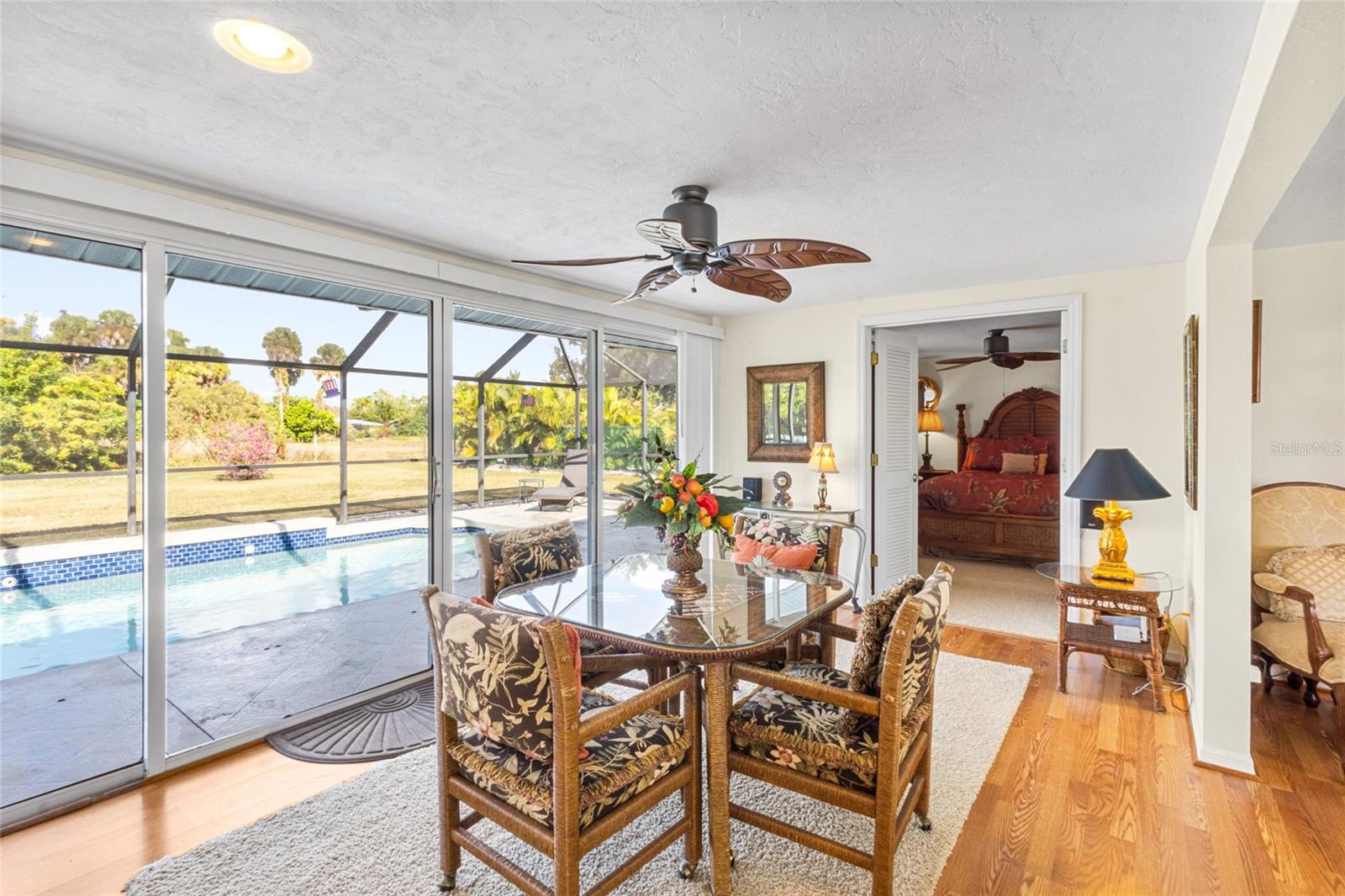 Image 10 of 40 For 2823 Post Road