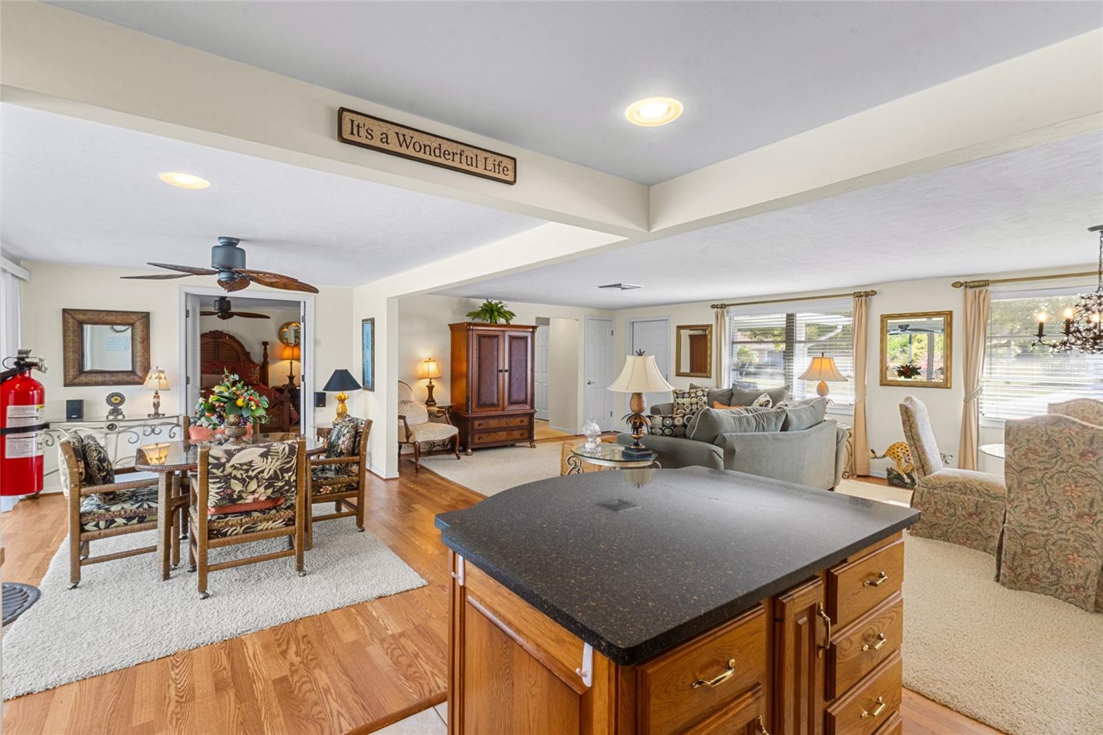 Image 14 of 40 For 2823 Post Road