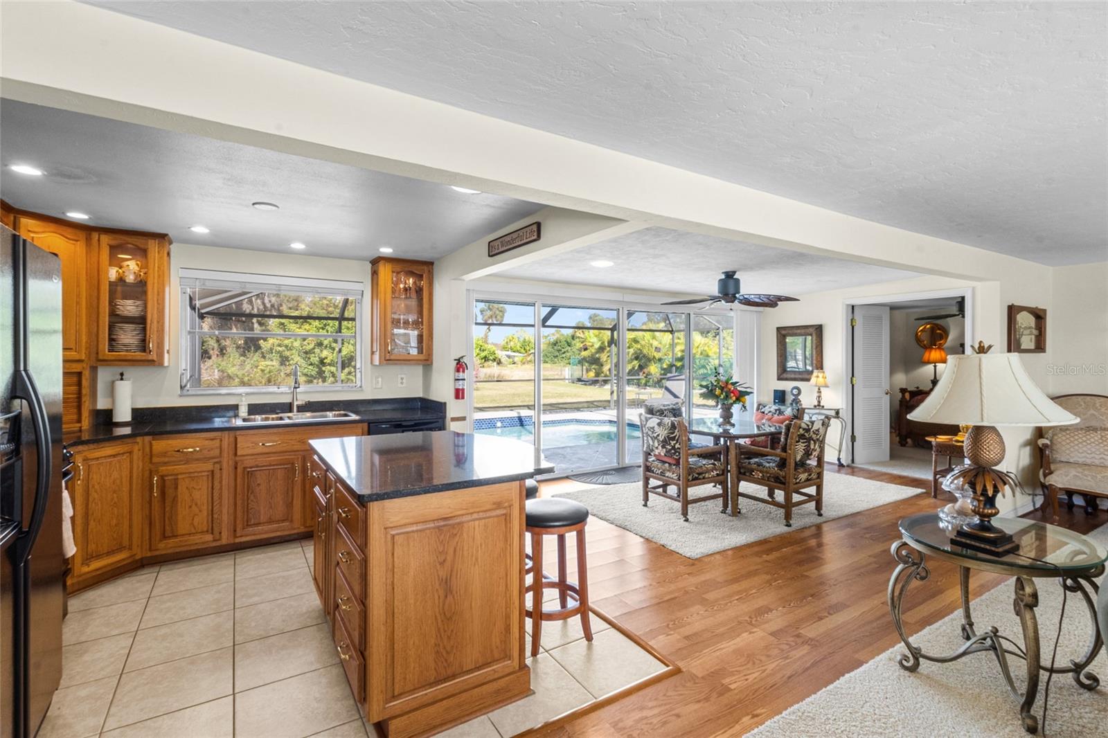 Image 15 of 40 For 2823 Post Road