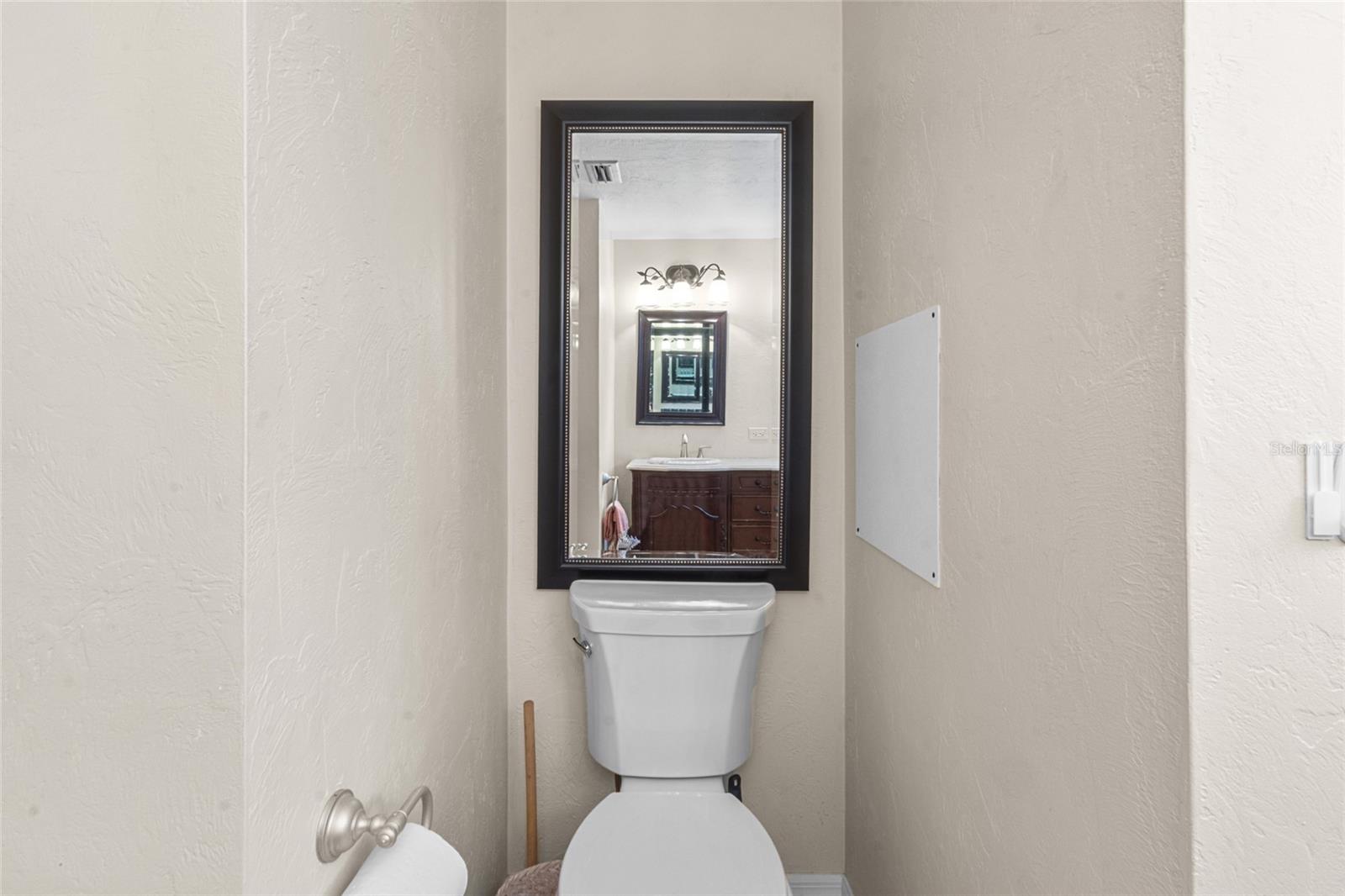 Image 22 of 40 For 2823 Post Road