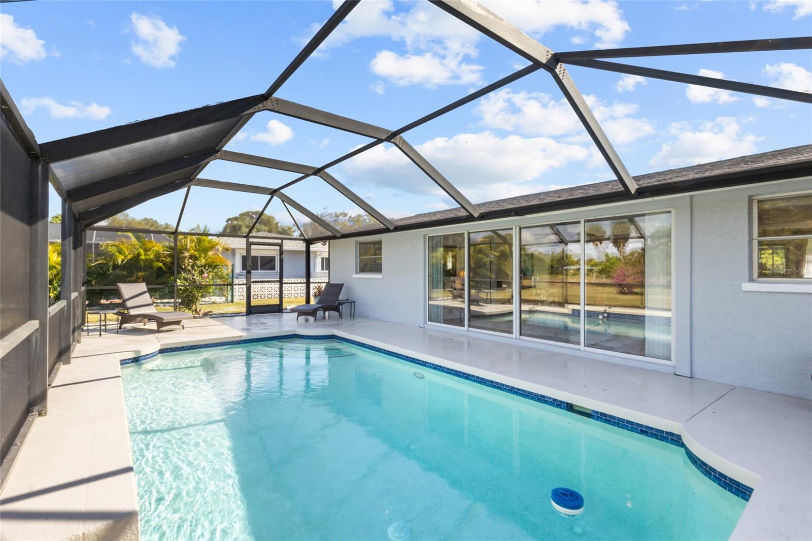 Image 27 of 40 For 2823 Post Road