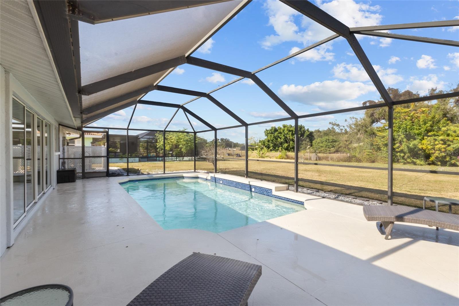 Image 28 of 40 For 2823 Post Road