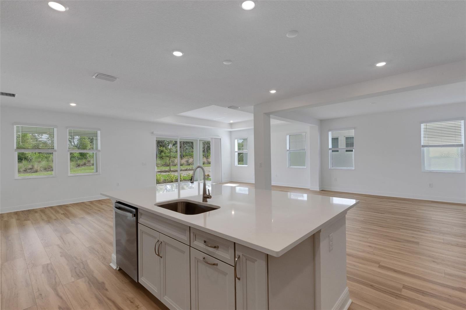 Image 12 of 83 For 7578 Seahawk Avenue