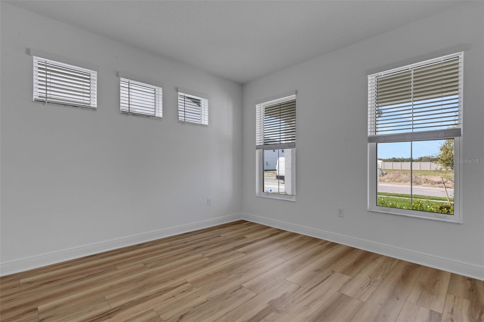 Image 21 of 83 For 7578 Seahawk Avenue