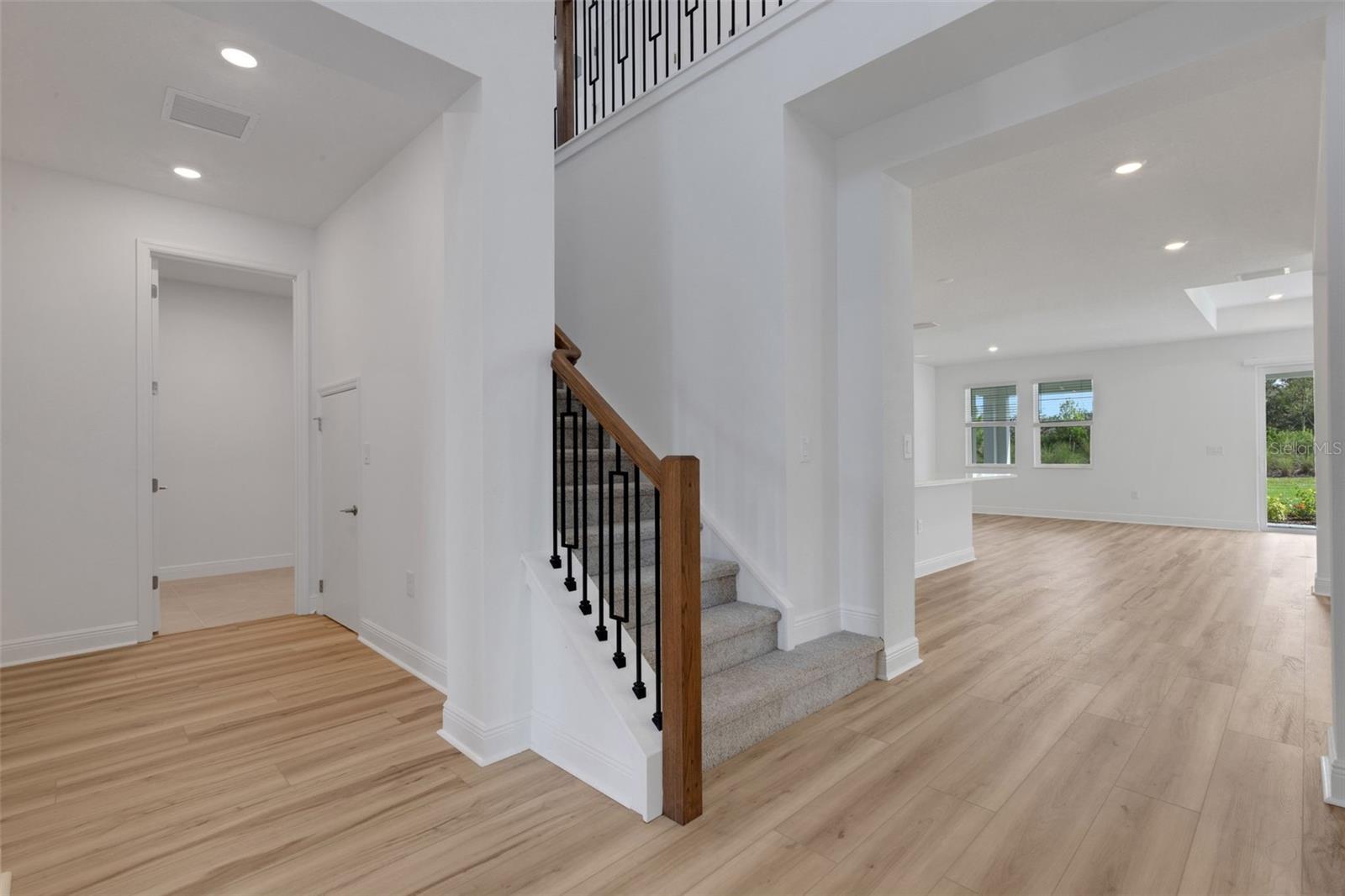 Image 5 of 83 For 7578 Seahawk Avenue