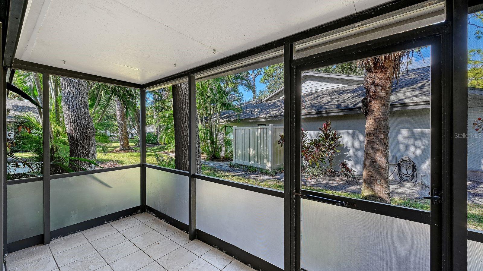 Image 10 of 44 For 4799 Oak Forest Drive W 43