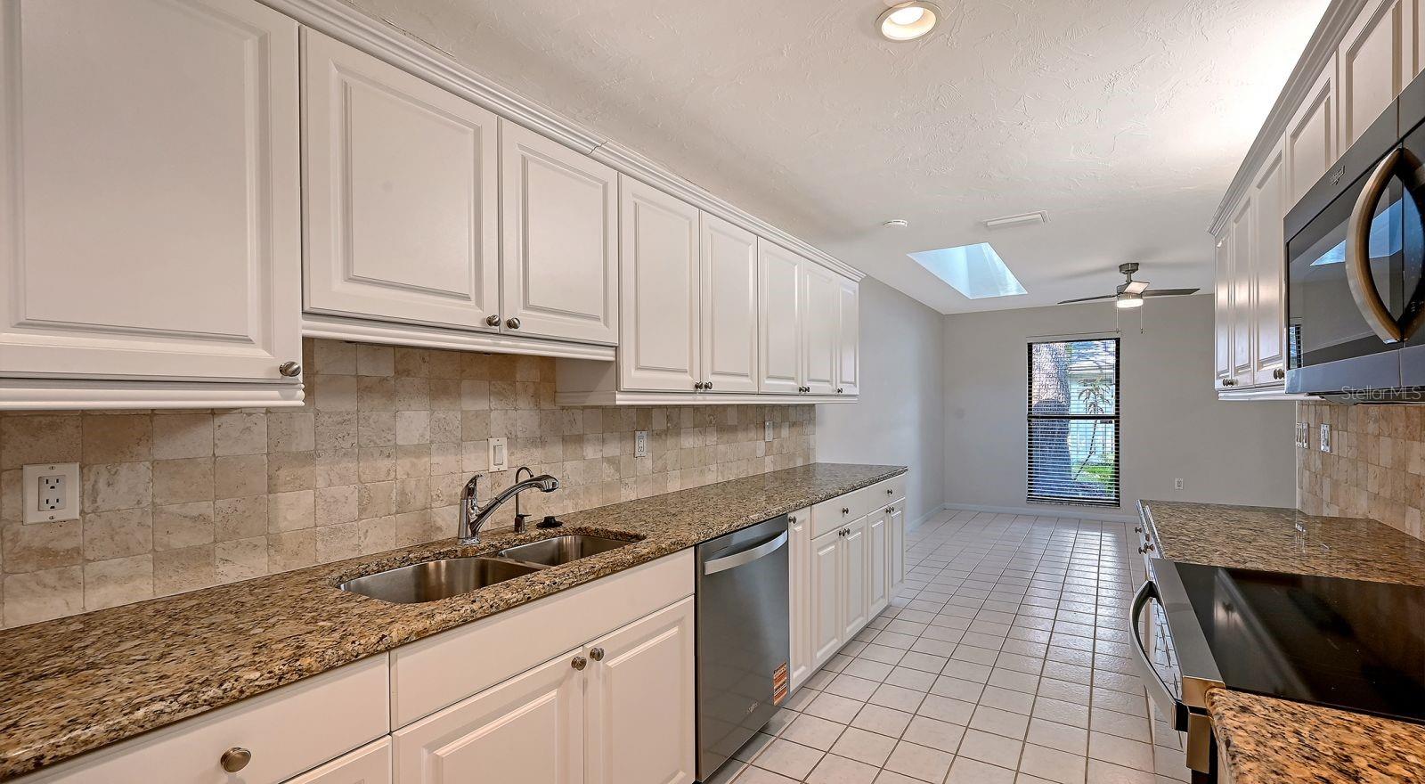 Image 15 of 44 For 4799 Oak Forest Drive W 43