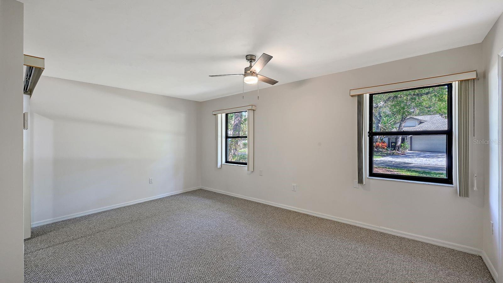 Image 19 of 44 For 4799 Oak Forest Drive W 43