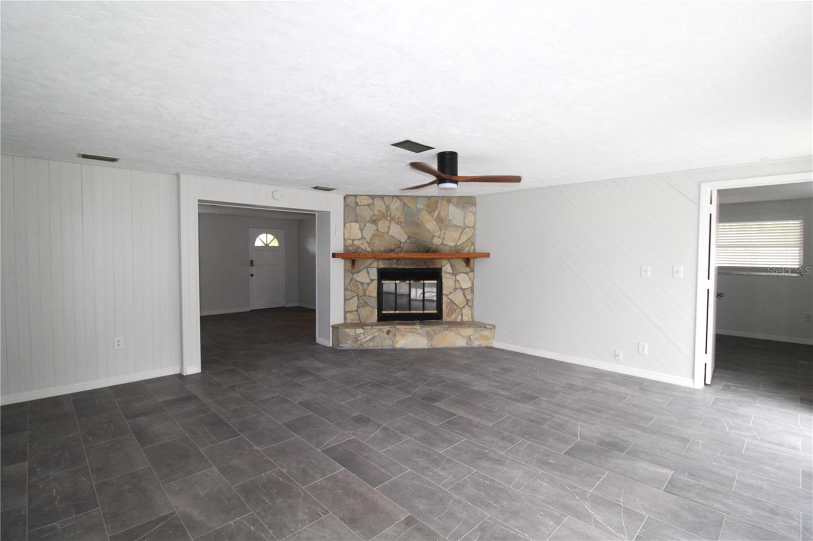 Image 15 of 30 For 7464 Cass Circle