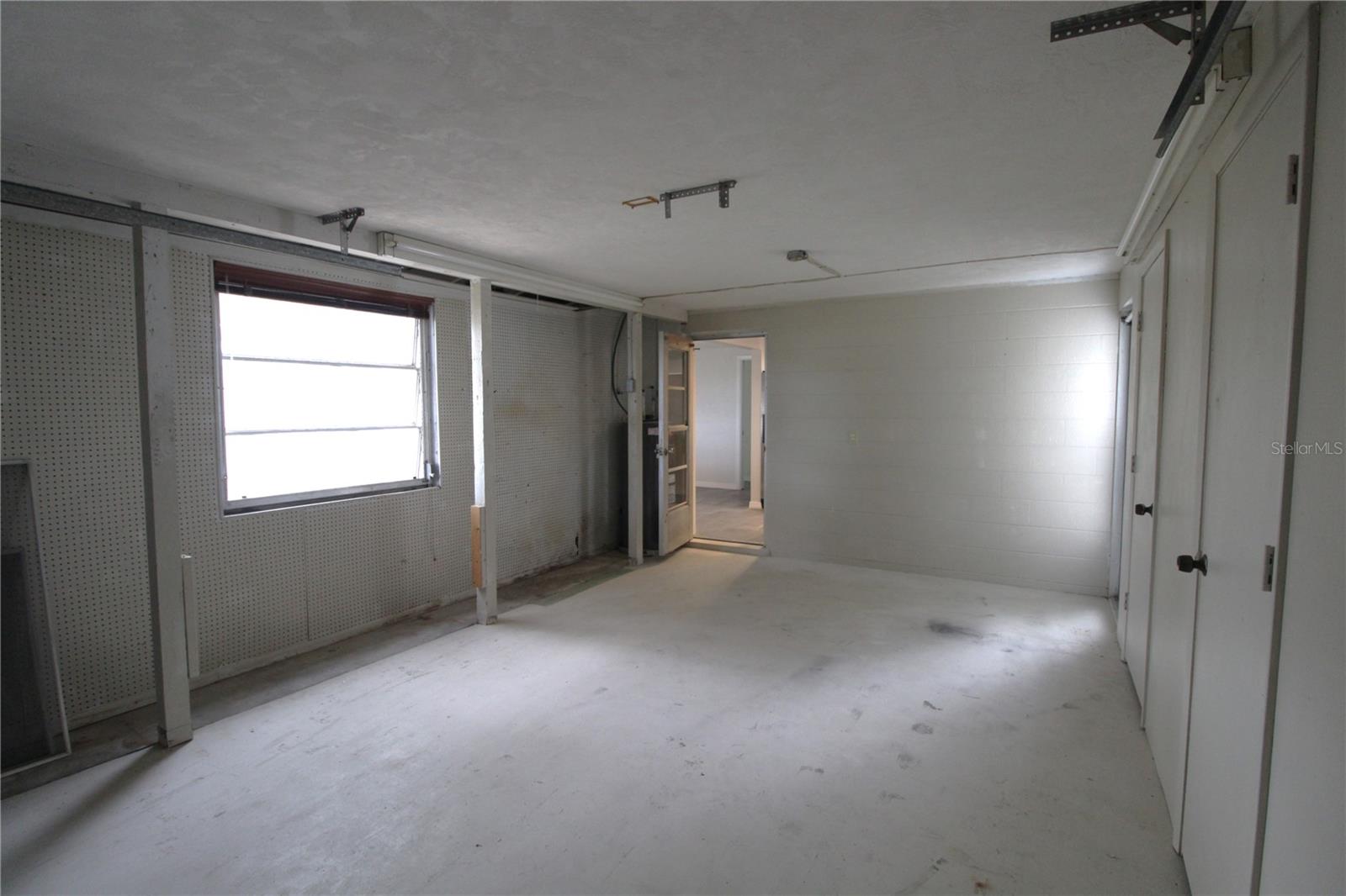 Image 28 of 30 For 7464 Cass Circle