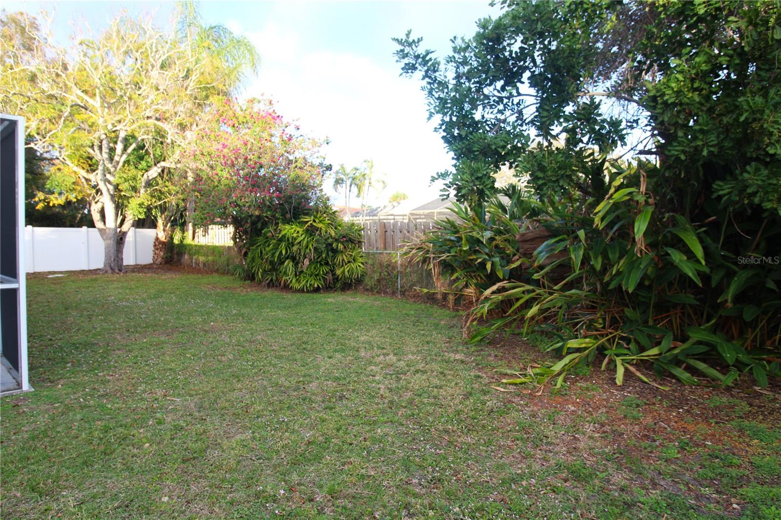 Image 3 of 30 For 7464 Cass Circle