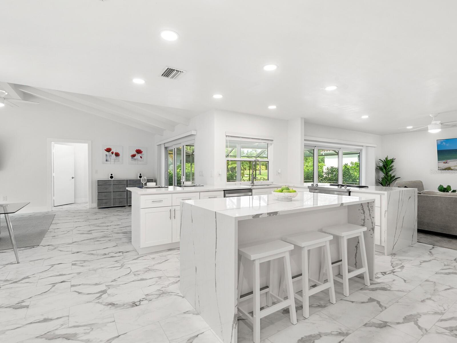 Image 17 of 48 For 172 Sea Anchor Drive