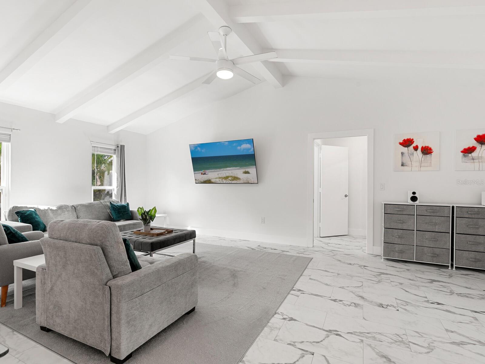 Image 18 of 48 For 172 Sea Anchor Drive