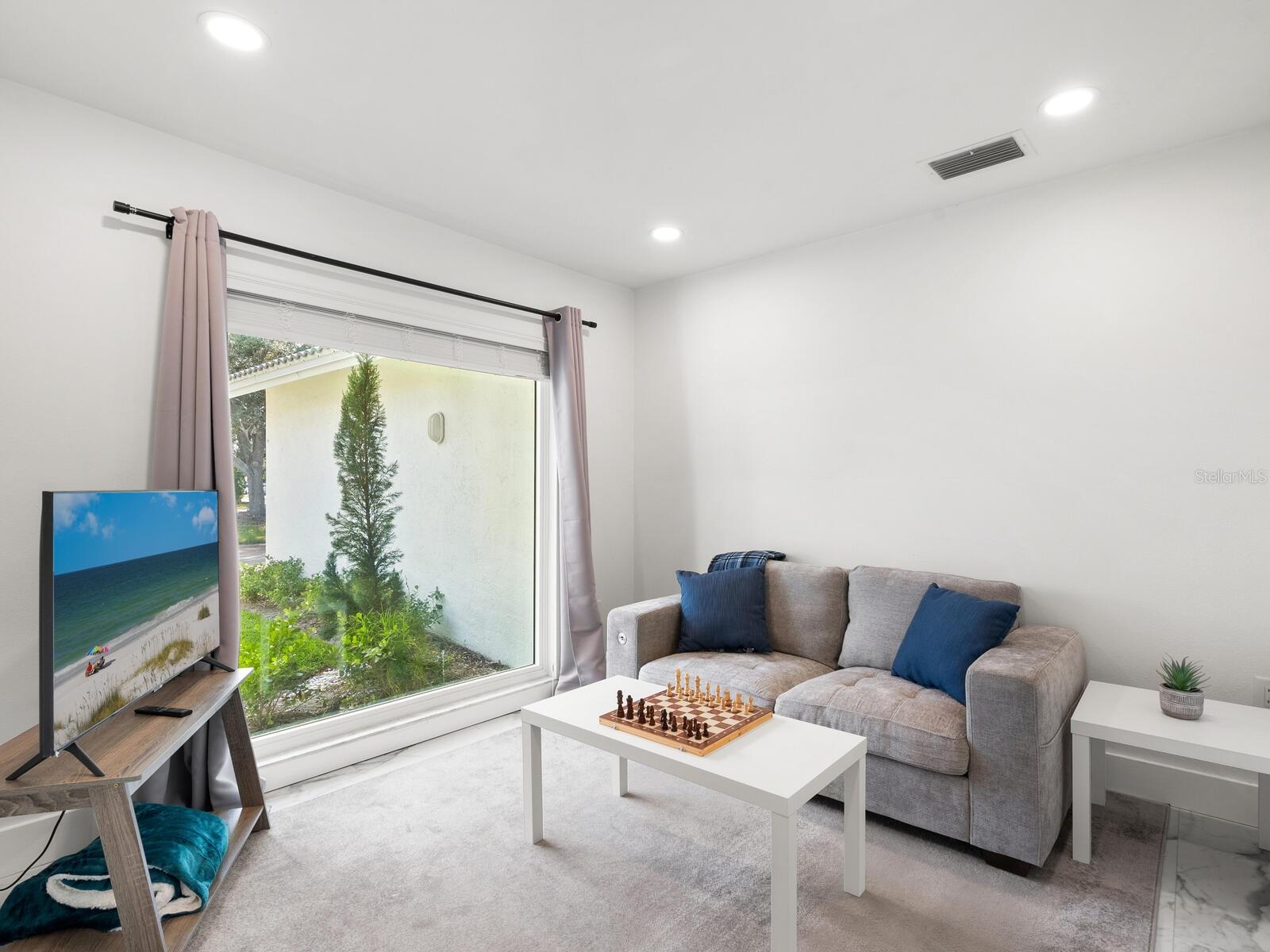 Image 20 of 48 For 172 Sea Anchor Drive