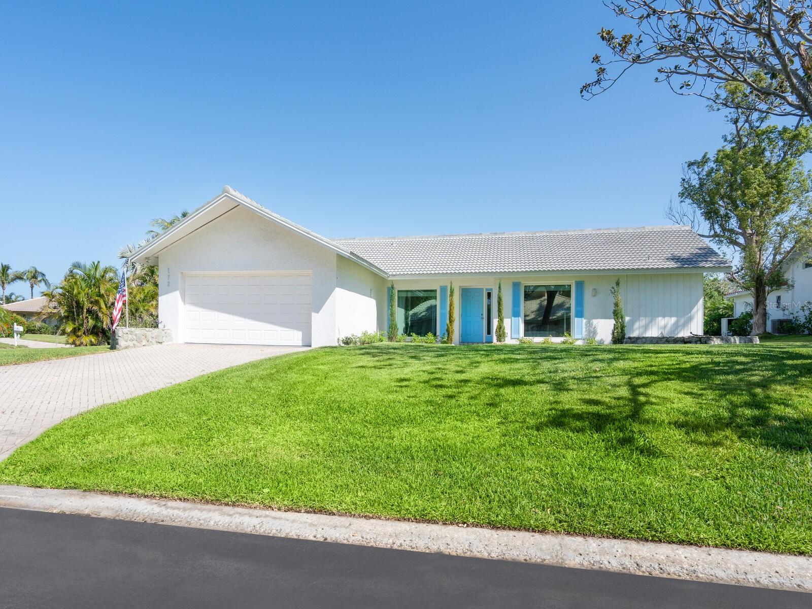 Image 3 of 48 For 172 Sea Anchor Drive