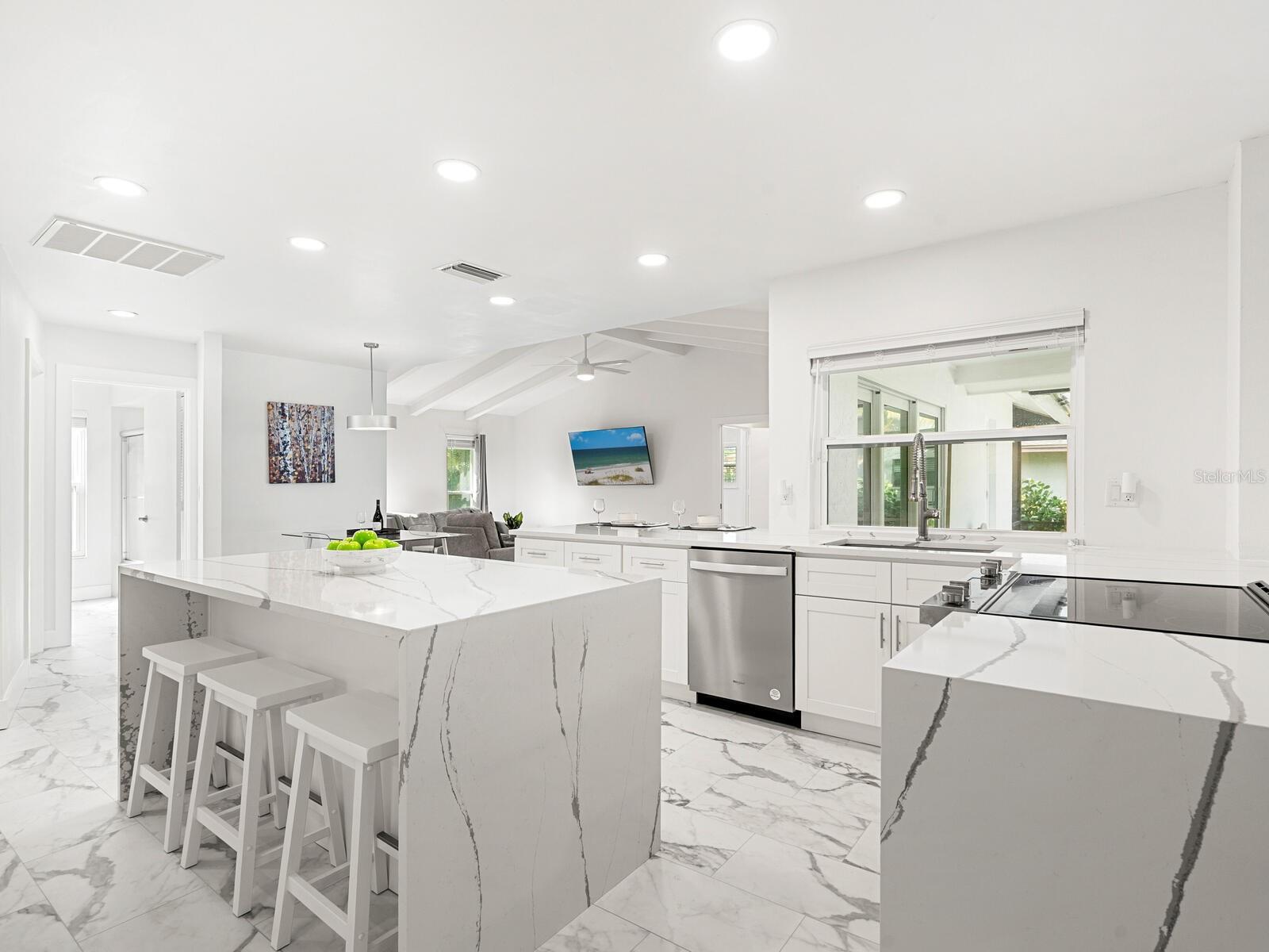 Image 5 of 48 For 172 Sea Anchor Drive