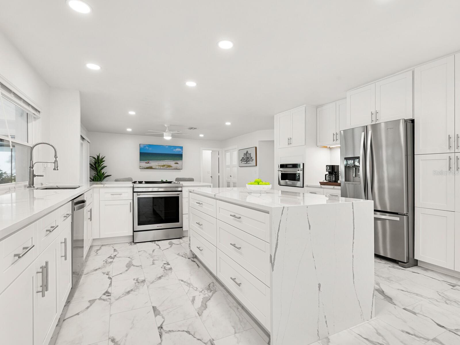 Image 8 of 48 For 172 Sea Anchor Drive