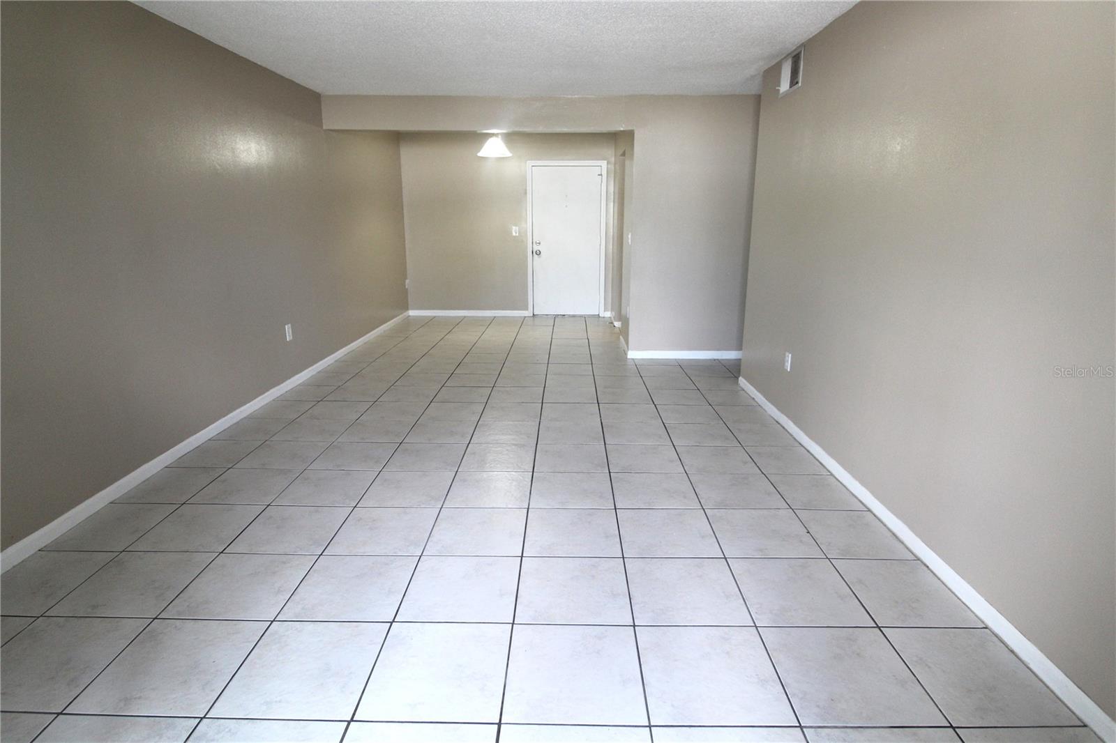 Image 6 of 18 For 5509 Fountain Lake Circle C107