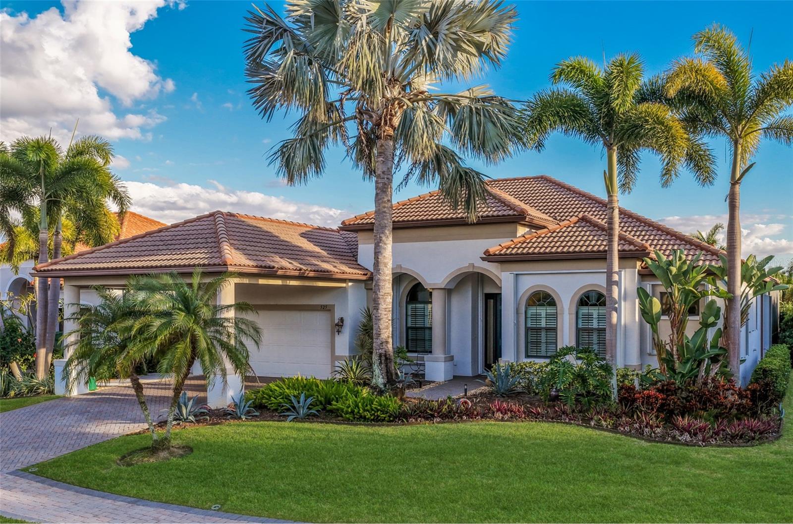 Image 2 of 37 For 525 Mast Drive