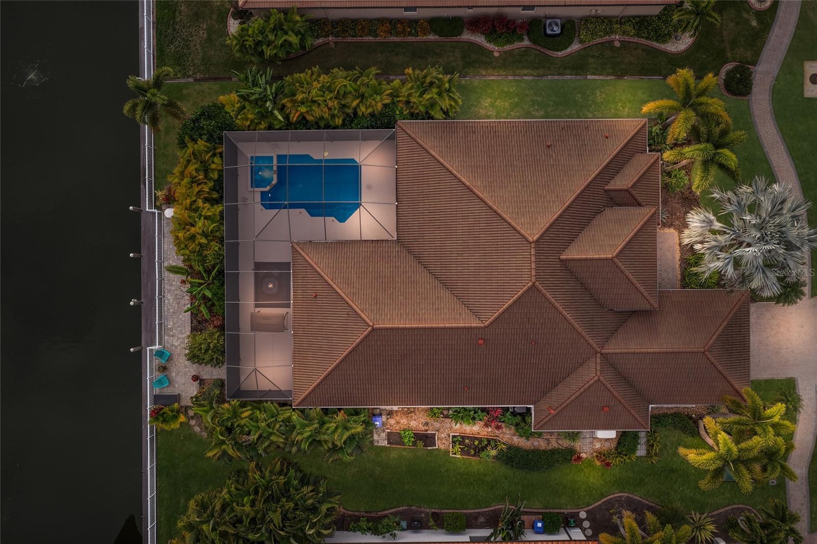 Image 26 of 37 For 525 Mast Drive