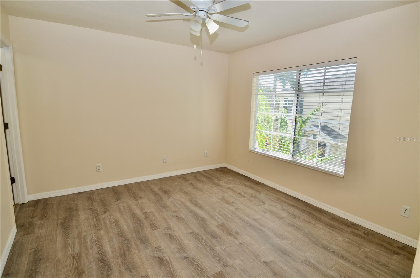 Image 12 of 31 For 238 Cape Harbour Loop 102